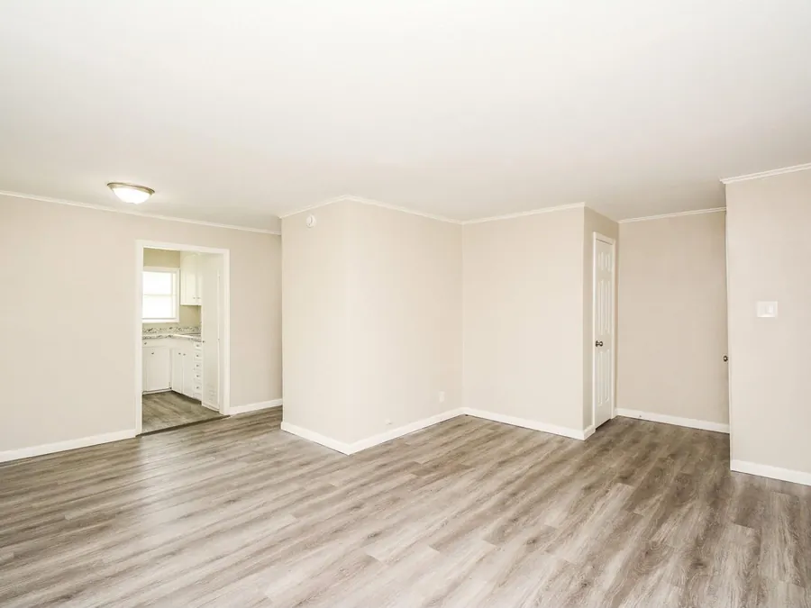 Empty rooms cleaned after construction